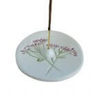 Smilkalinė su augalo įspaudu