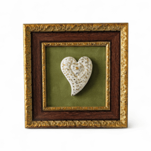 Įrėminta keramikinė širdelė