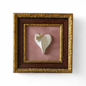 Įrėminta keramikinė širdelė